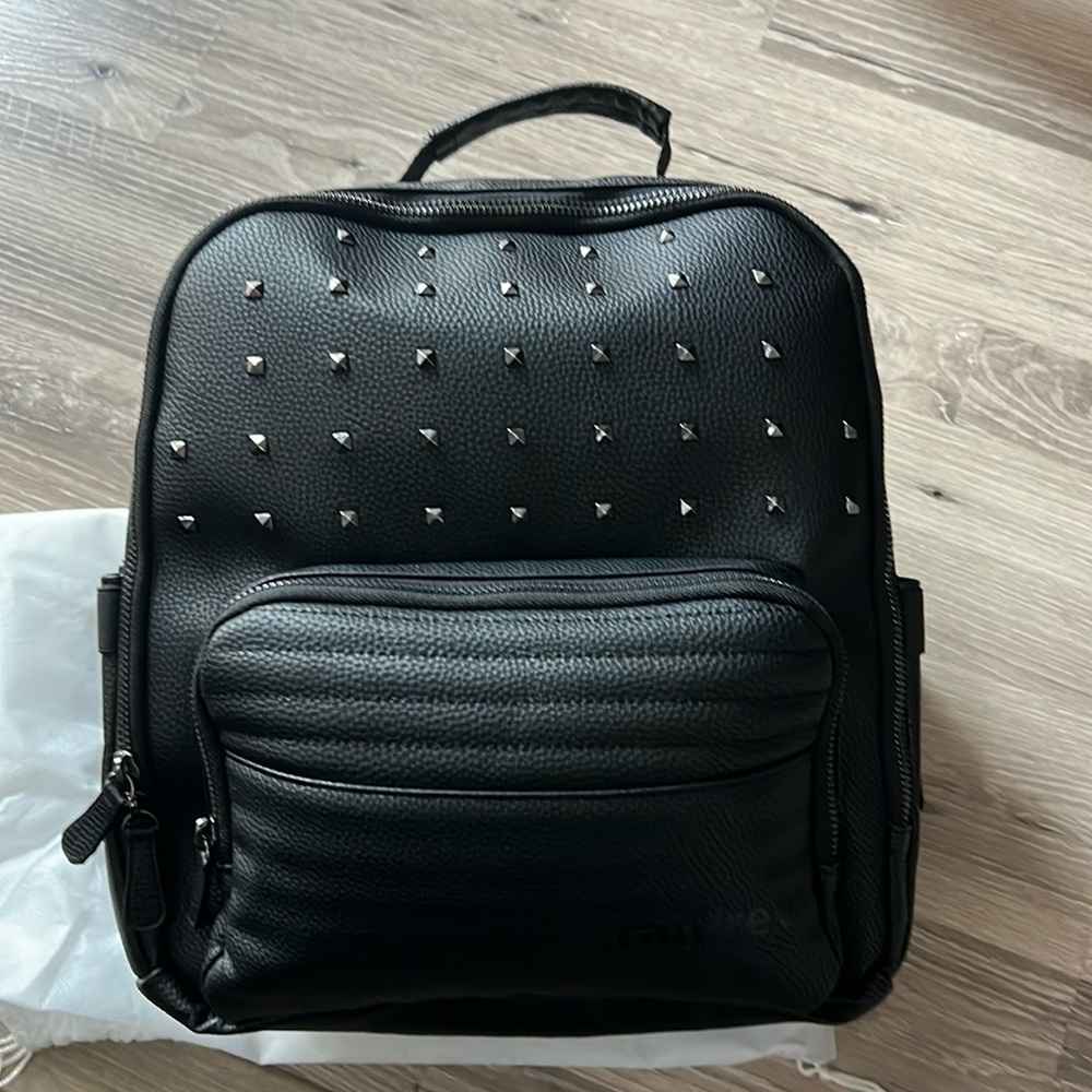 Rad Rev - OG FULL SIZE IN BLACK